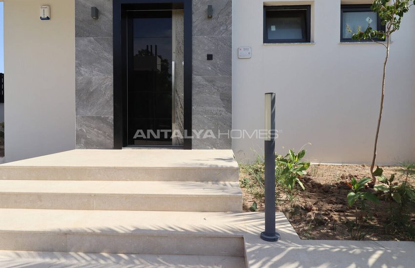 Luxury Villa with a Pool in Antalya Döşemealtı 9