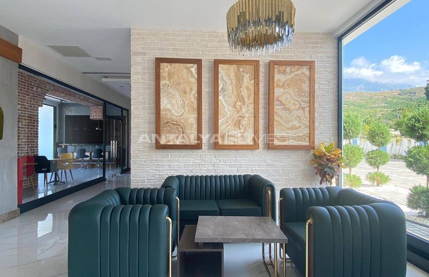 Furnished Flat with Rich Communal Amenities in Alanya 16