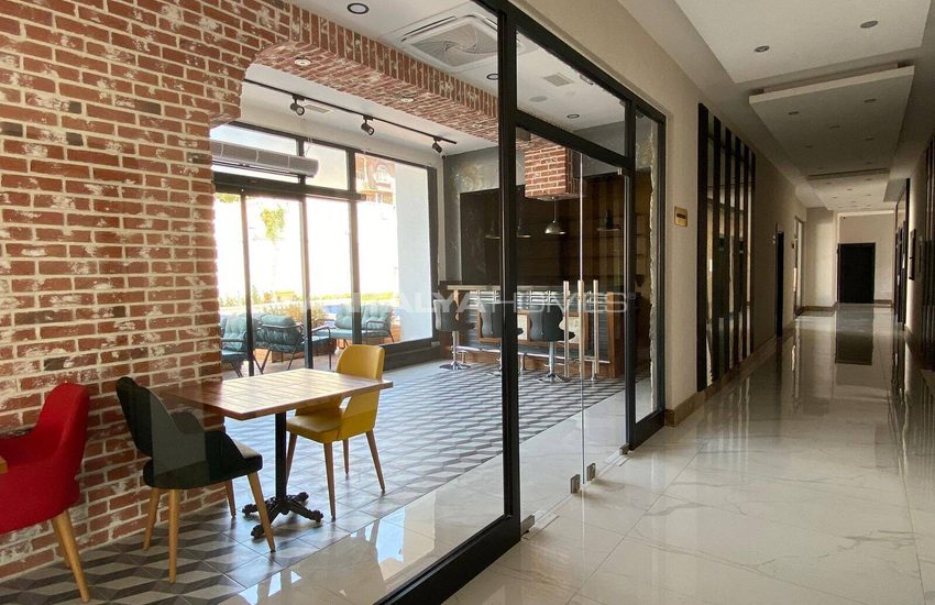 Furnished Flat with Rich Communal Amenities in Alanya 25