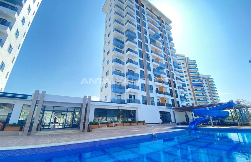 Furnished Flat with Rich Communal Amenities in Alanya