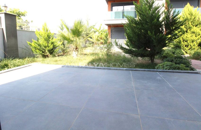 Investment Property in Complex with Pool in Antalya Kadriye 15