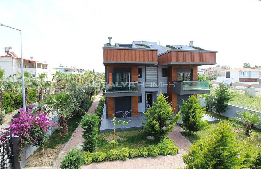 Investment Property in Complex with Pool in Antalya Kadriye