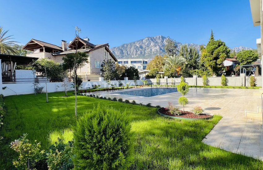 Detached Villa with a Private Pool in Kemer Center 4