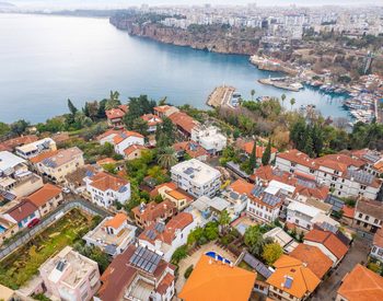 Hotel Met 21 Kamers En Café In De Oude Binnenstad Van Antalya 2