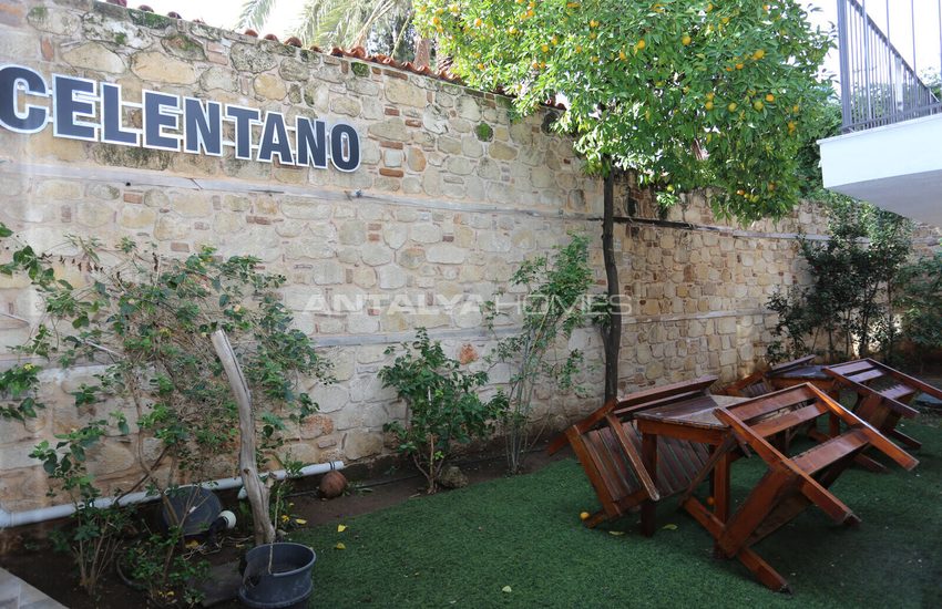 Boutique Hotel with 21 Rooms and Cafe in Old Town in Antalya 18