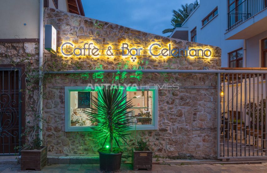 Boutique Hotel with 21 Rooms and Cafe in Old Town in Antalya 13