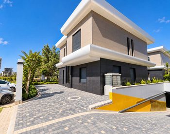 Detached Villas with Stylish Design in Antalya Muratpasa 2