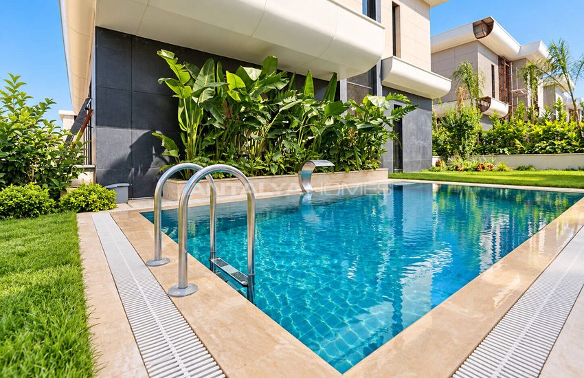 Detached Villas with Stylish Design in Antalya Muratpasa 5