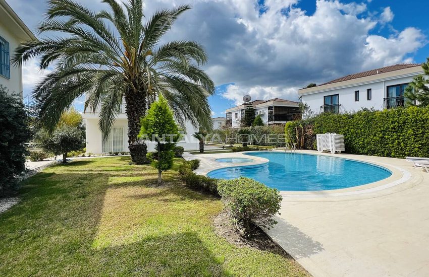 Wohnung Mit Bergblick In Einem Komplex Mit Pool In Antalya Kemer 1