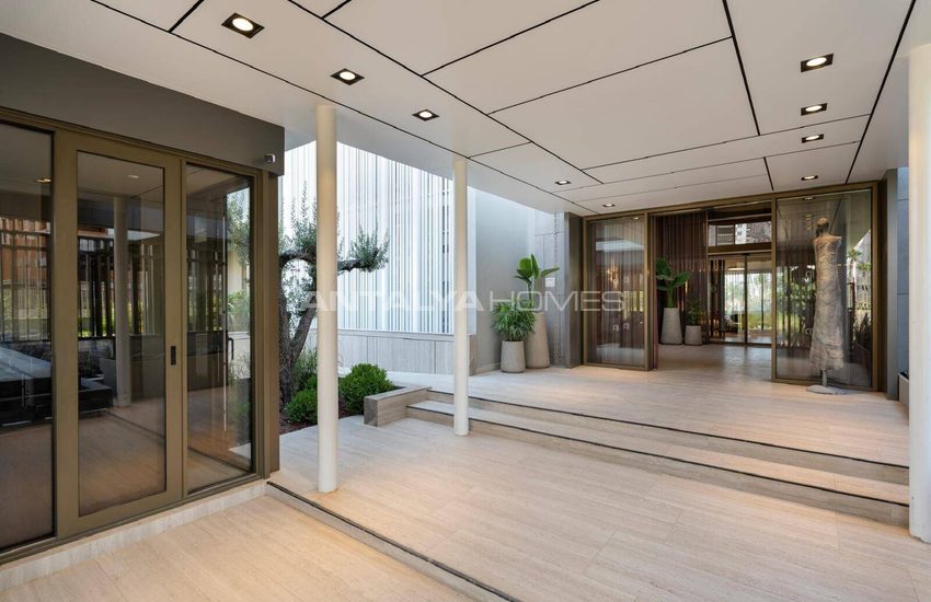 Apartments in a Five-star Concept Project in Konyaalti 12