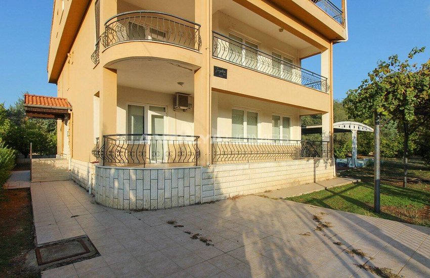 Immeuble Entier Avec Grand Terrain À Antalya Dosemealti 7