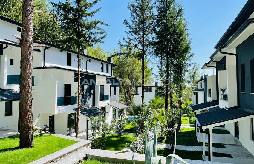 Maison Jumelée Dans Un Complexe Avec Piscine À Antalya Kemer 9