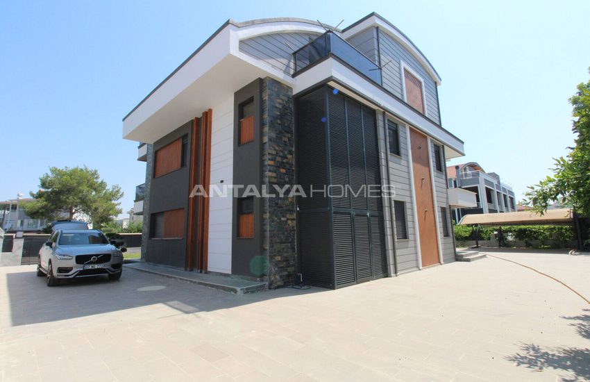 Antalya Serik'te Denize Yakın Havuzlu Müstakil Villa 8