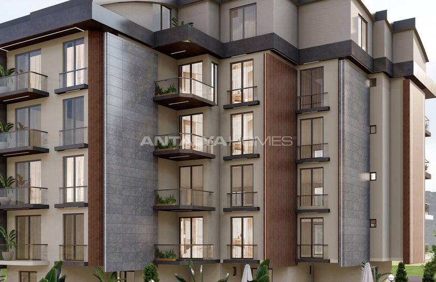 Mountain-view Flats in a Complex with Pool in Konyaalti Antalya 1