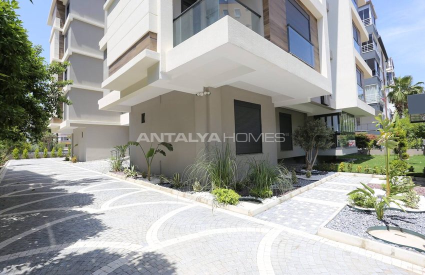 شقق في مجمع سكني به مسبح ومواقف سيارات في أنطاليا كونيالتي 3