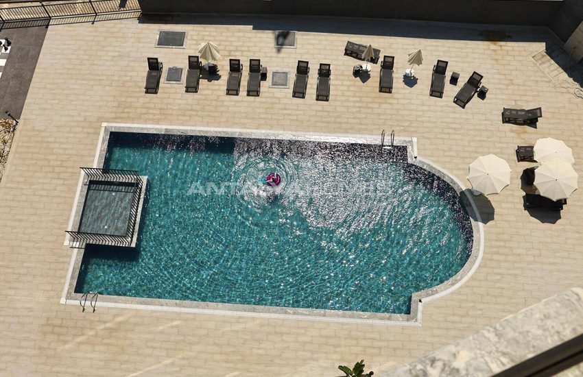 Alanya Avsallar'da Havuzlu Sitede Deniz Manzaralı Eşyalı Daire 5