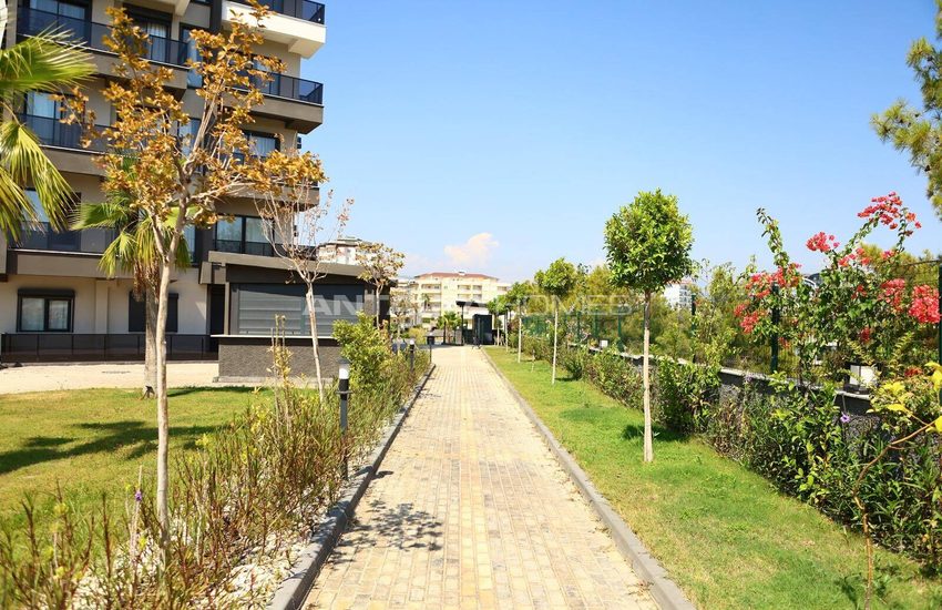 Alanya Avsallar'da Havuzlu Sitede Deniz Manzaralı Eşyalı Daire 13