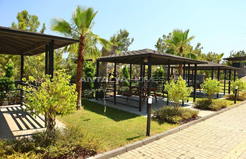 Alanya Avsallar'da Havuzlu Sitede Deniz Manzaralı Eşyalı Daire 11
