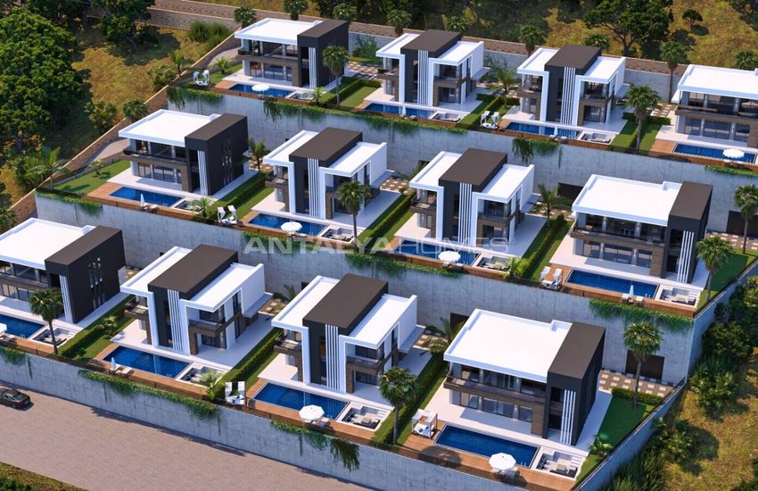Detached Houses with Private Pools and Gardens in Alanya