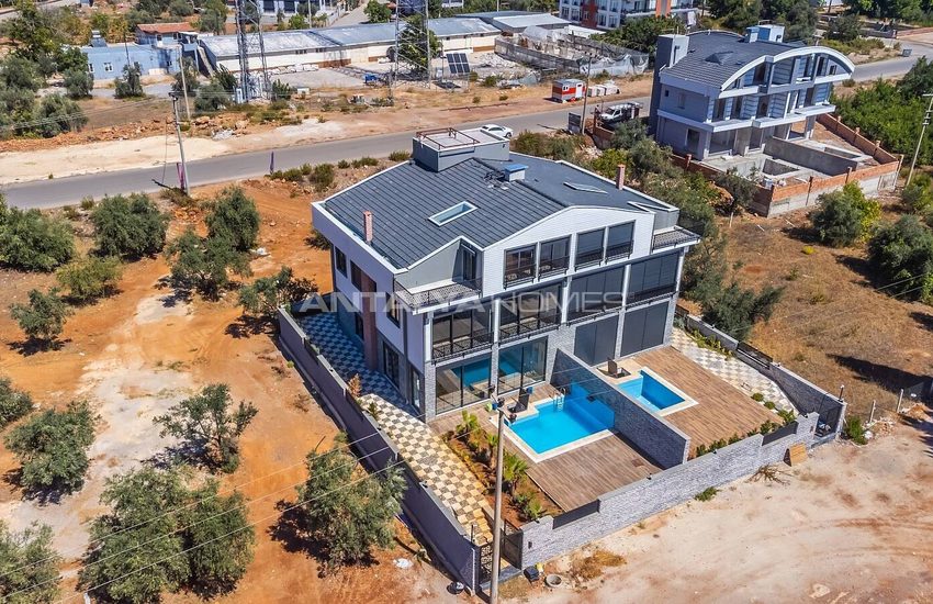 Möbliertes Triplex-haus Mit Naturblick In Döşemealtı Antalya