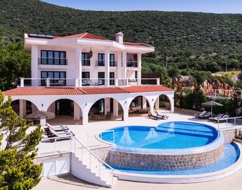 Vrijstaand Huis Aan Het Strand Met Privézwembad In Kaş Kalkan 1