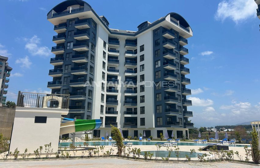 Stylish Flats in an Extensive Project in Alanya Avsallar 1