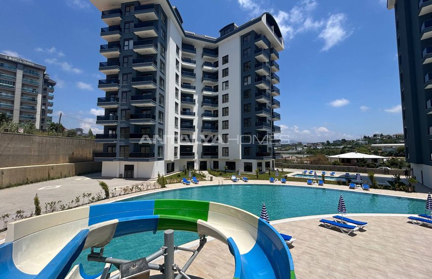 Stylish Flats in an Extensive Project in Alanya Avsallar