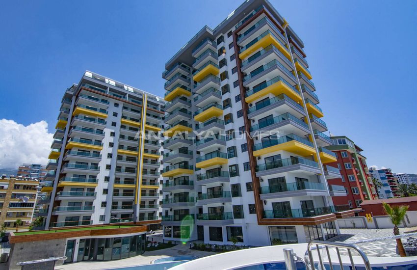 Sea-view Flats in a Complex in Mahmutlar Alanya 3