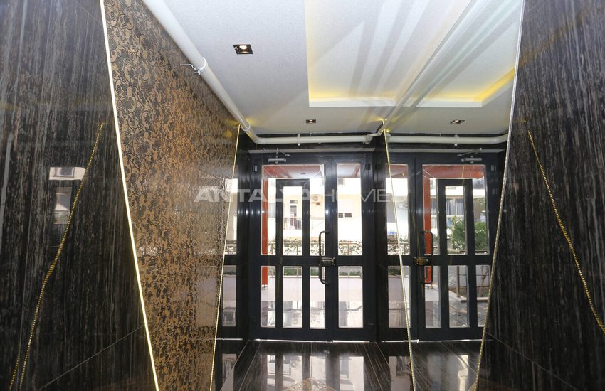 Flat in a Complex with Pool in Konyaalti Antalya 13