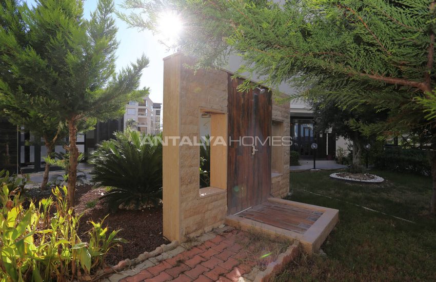 Flat in a Complex with Pool in Konyaalti Antalya 12