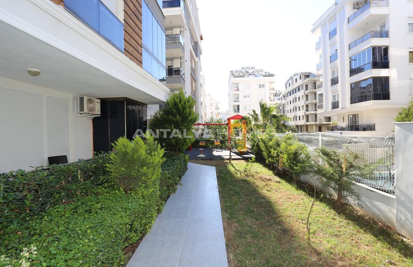 Flat in a Complex with Pool in Konyaalti Antalya 5