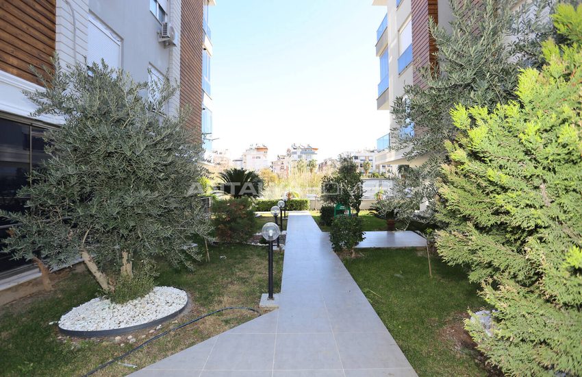 Flat in a Complex with Pool in Konyaalti Antalya 6