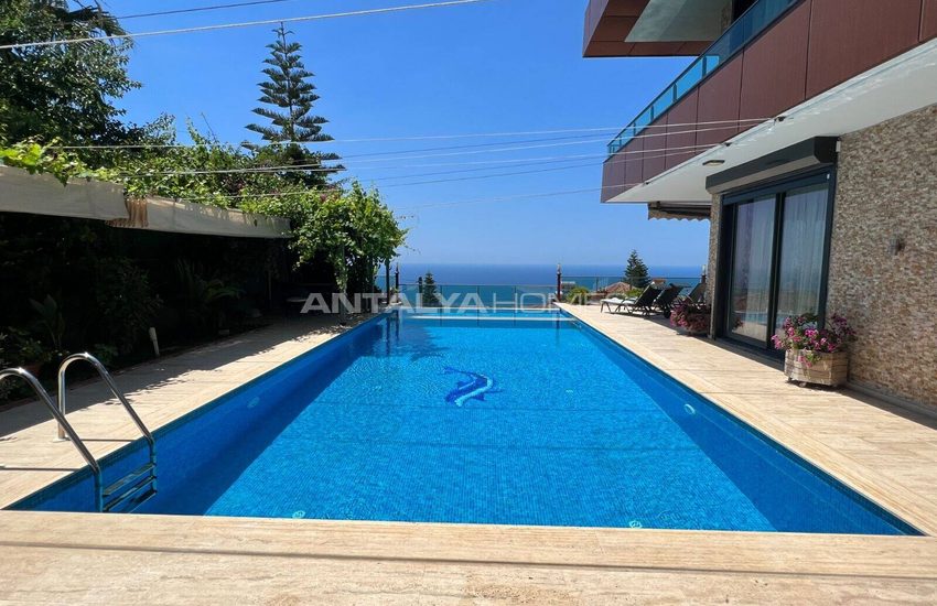Stylish Sea-view House in a Peaceful Location in Alanya 4