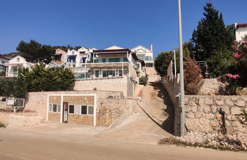 Furnished 2-bedroom Houses with Sea View in Kaş Antalya 5