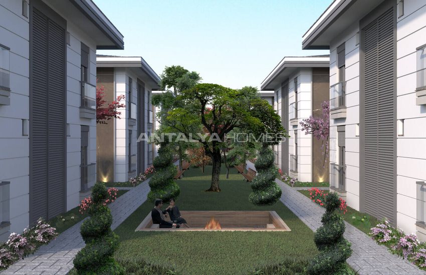 4-bedroom Houses with Pool and Garden in Dosemealti 1