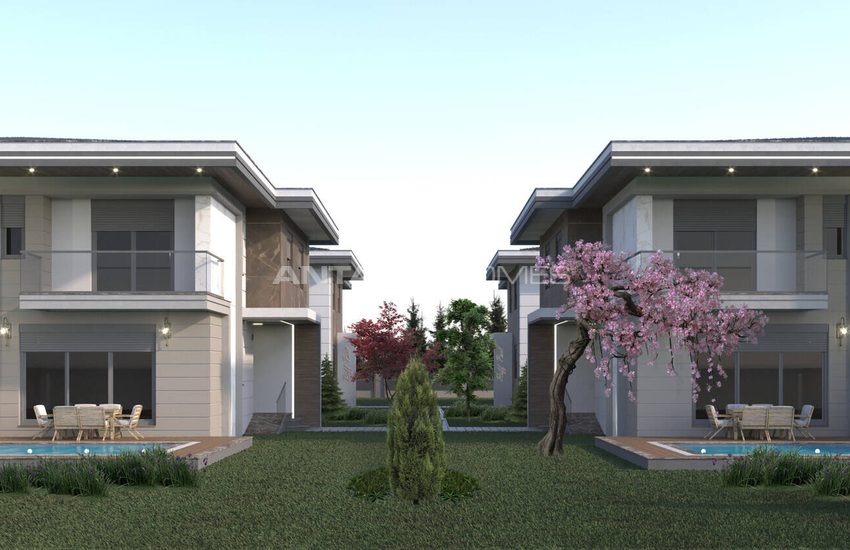 4-bedroom Houses with Pool and Garden in Dosemealti 3