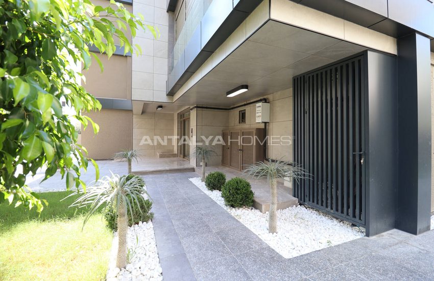 Apartments with Smart Home System Near the Sea in Antalya Lara 4