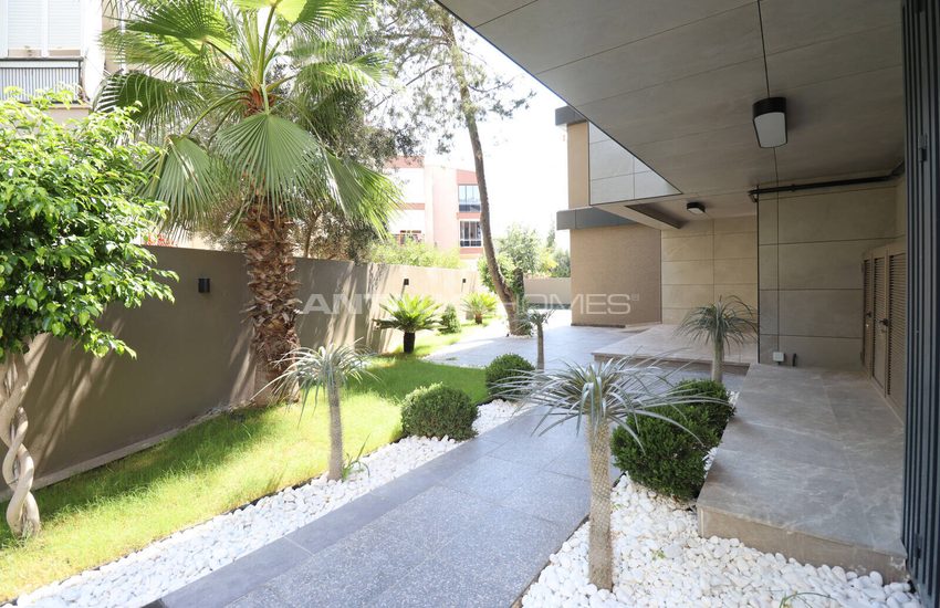 Apartments with Smart Home System Near the Sea in Antalya Lara 5
