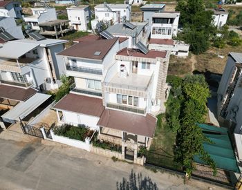 Gemeubileerde Halfvrijstaande Villa Met Prive Tuin In Belek Antalya 1
