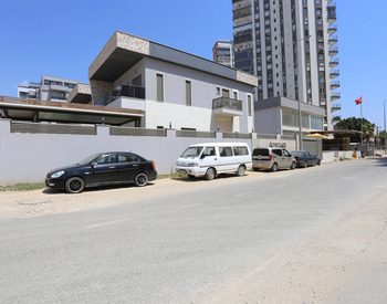 Altıntaş'ta Seçkin Bir Komplekste Müstakil Ev 3