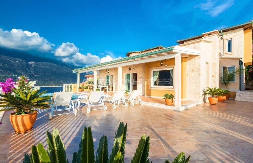 Vastgoed Met Zeezicht En Investeringspotentieel In Kaş 1