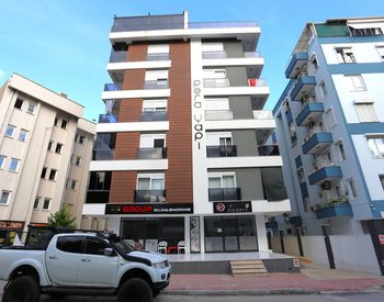 Gemeubileerd Appartement Te Koop, 200 M Van Muratpaşa Tramhalte 2
