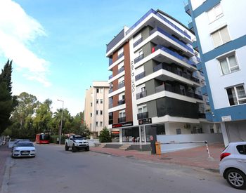 Gemeubileerd Appartement Te Koop, 200 M Van Muratpaşa Tramhalte 1