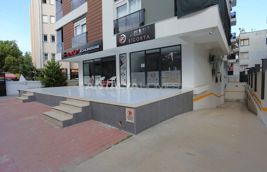 Gemeubileerd Appartement Te Koop, 200 M Van Muratpaşa Tramhalte 3
