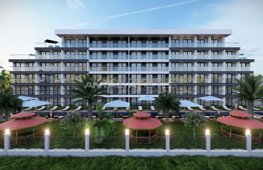 Antalya Altıntaş'ta Olimpik Havuzlu Sitede Şık Daireler