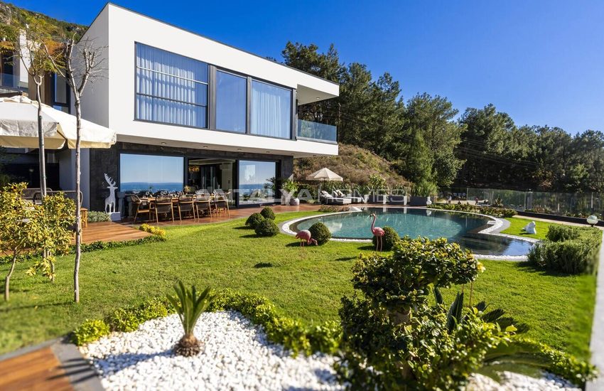 Detached 3-bedroom Villa with Pool in Alanya 2