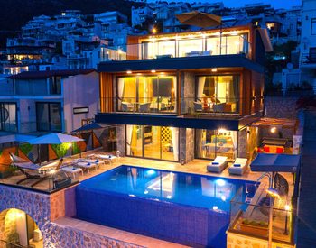 Villa Met 4 Slaapkamers Met Uitzicht Op De Baai In Kalkan Antalya 1