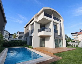 Villa with Pool Near the Beach in Side Antalya 2