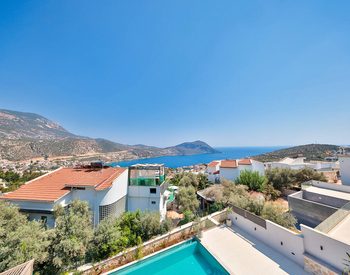 Villa Met Uitzicht Op Zee En 4 Verdiepingen In Kalkan Antalya 2