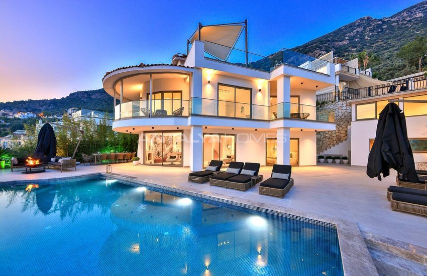 5-schlafzimmer-villa Mit Pool Und Parkplatz In Kalkan, Antalya 11